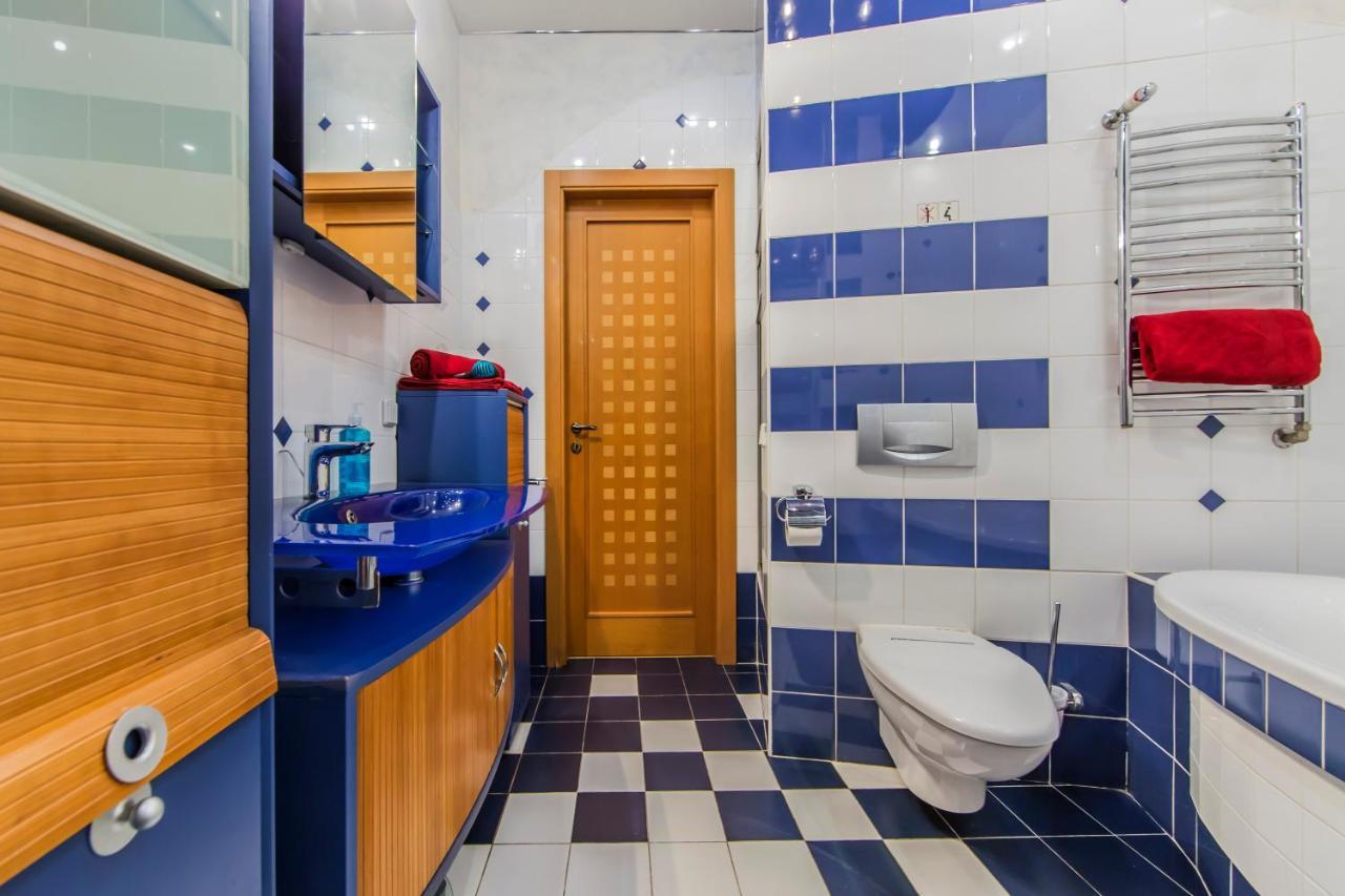 3-Room Apartments On Khreshchatyk. Building With Star Kiev Luaran gambar