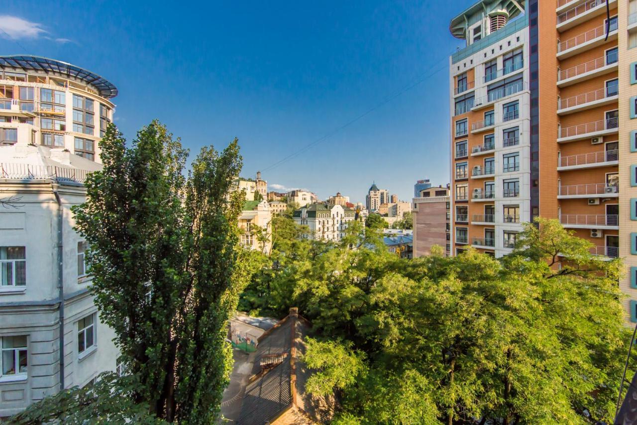 3-Room Apartments On Khreshchatyk. Building With Star Kiev Luaran gambar